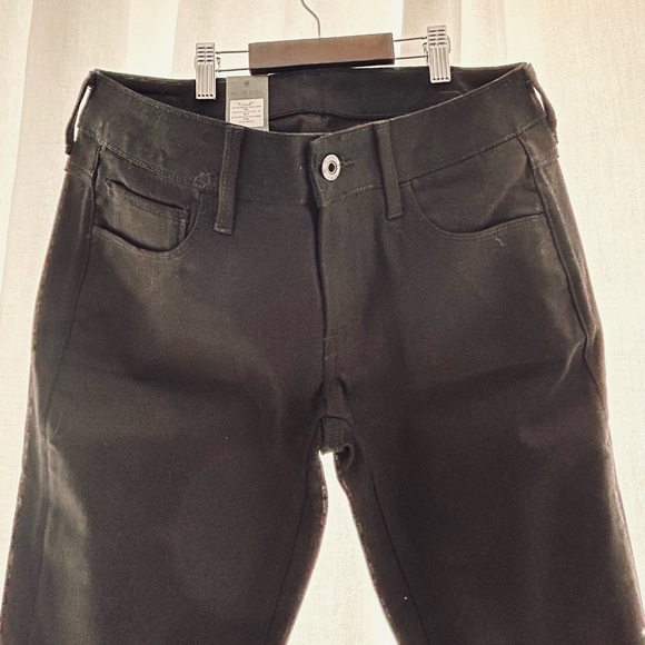 Classic Black Women's Jeans - Picture 5 of 7